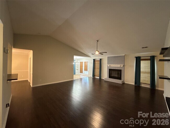 Foto del edificio - 7809 Glencannon Dr