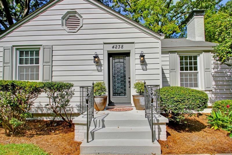 Primary Photo - 4238 Peachtree Dunwoody Rd