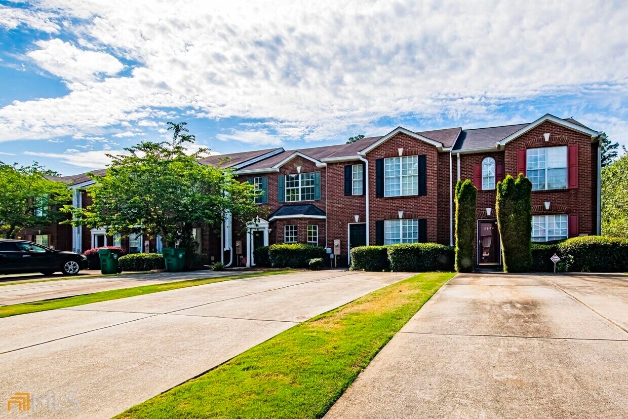 Foto principal - 3840 Waldrop Ln