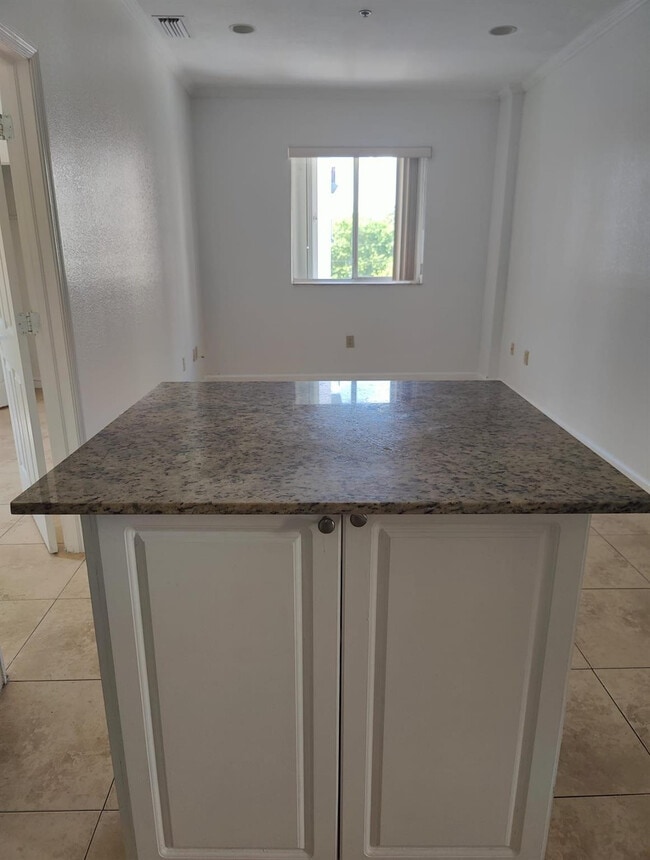 Foto del edificio - 629 SW 2nd St