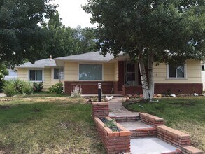 Building Photo - 2156 10th Street Rd