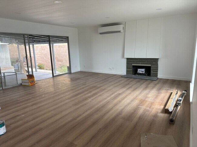 Foto del edificio - 4051 Howard Ave