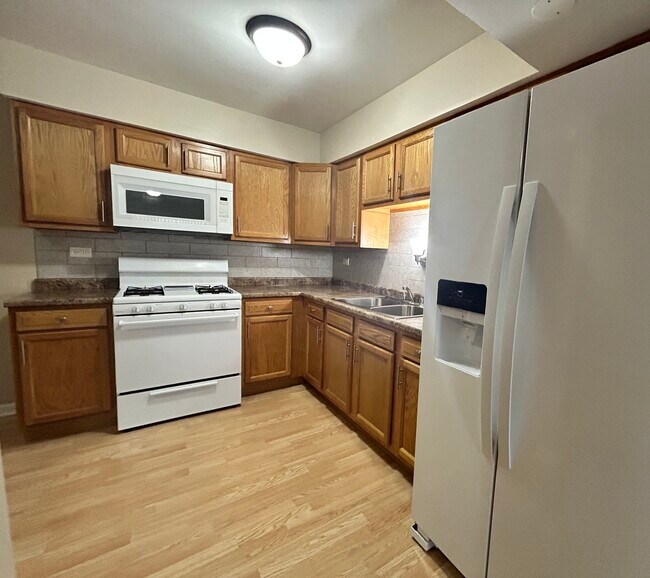 Foto del edificio - 6616 104th Pl