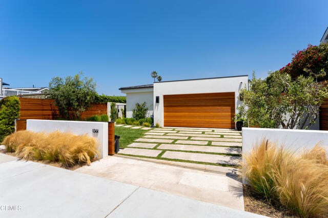 Foto del edificio - 1361 Greenock Ln