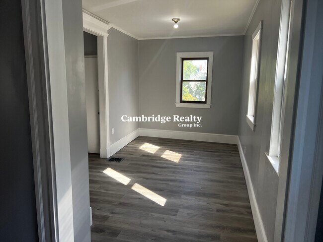 Building Photo - 187 Highland Ave