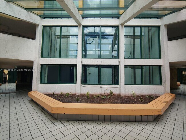 Foto del edificio - 11790 SW 18th St