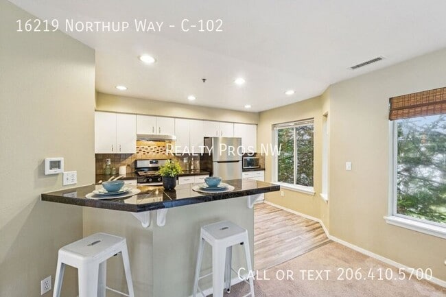 Building Photo - 16219 Northup Way