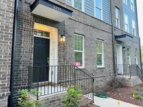 Building Photo - 2233 Noble Townes Wy