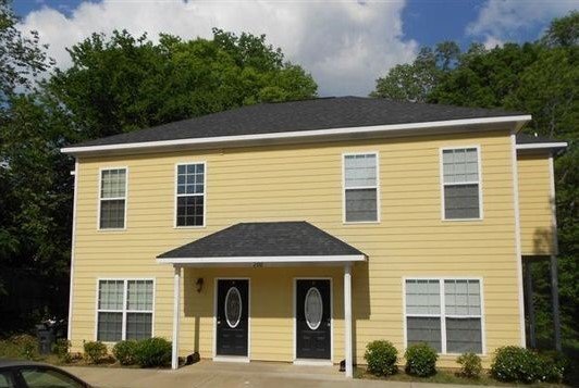 Foto principal - 2316 Summerville Rd