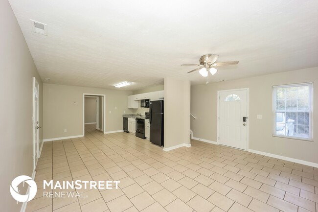 Building Photo - 6115 Forrest Ave