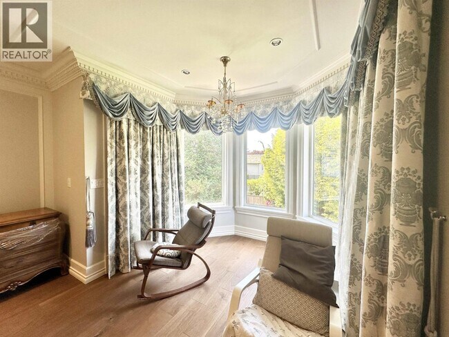 Photo du bâtiment - 10271 Buttermere Dr