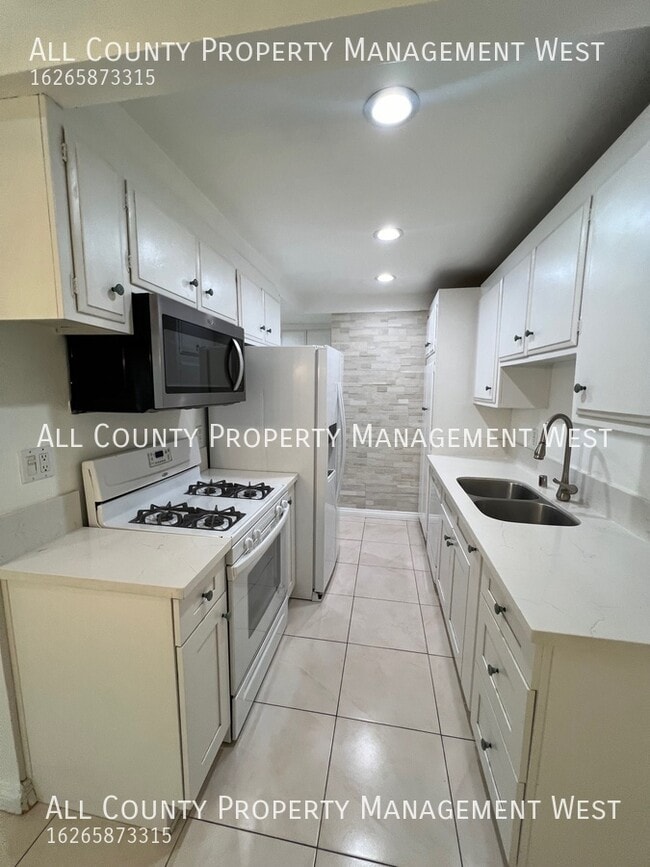 Building Photo - Spacious and private home for rent in Upland