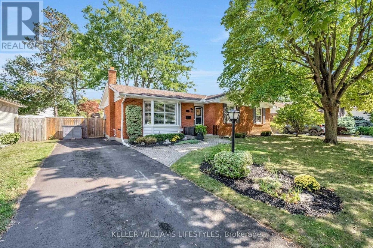 Photo principale - 115 McLean Dr