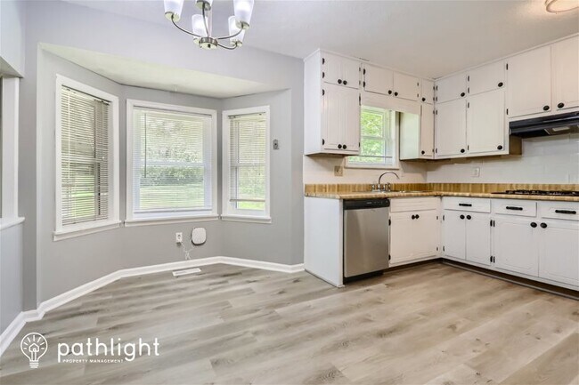 Building Photo - 8296 Bridgewater Place, Riverdale, GA, 30296