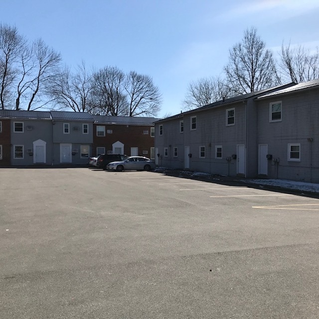 Building Photo - 555 Schiller Ave