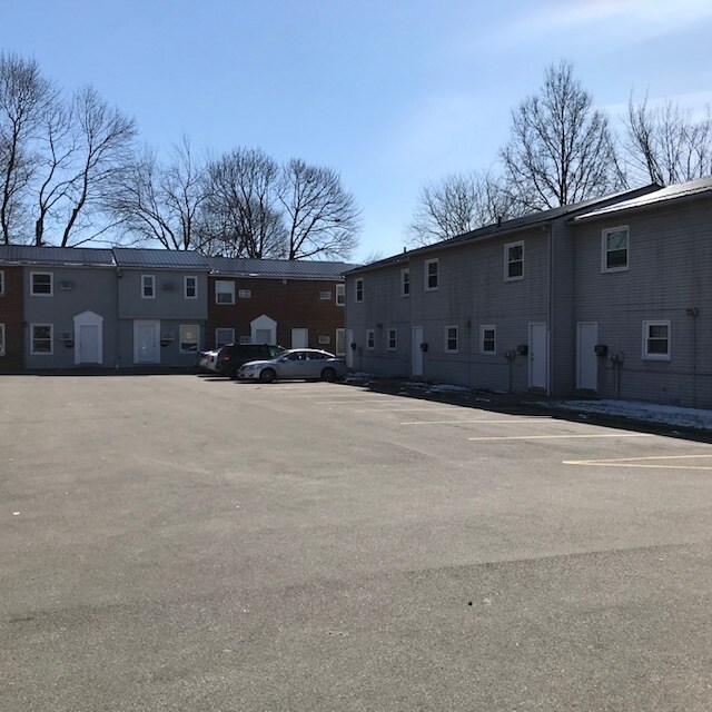 555 Schiller Ave Unit 7, Akron, OH 44310 555 Schiller Ave Akron, OH