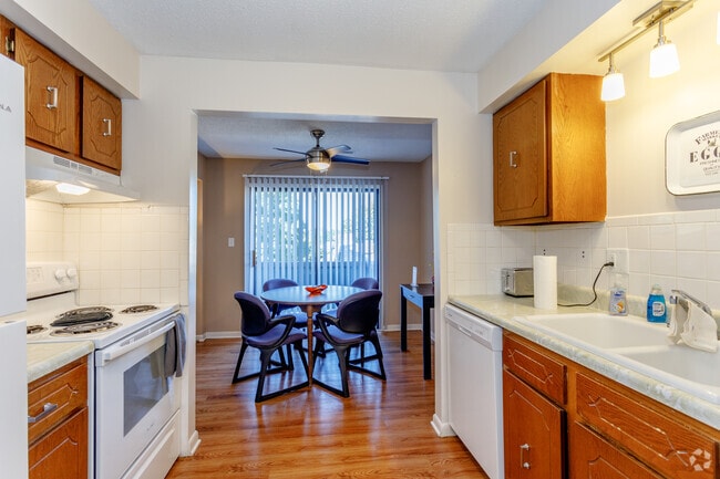 2b,1b - Kitchen - Standard - Heritage Ridge Apartments