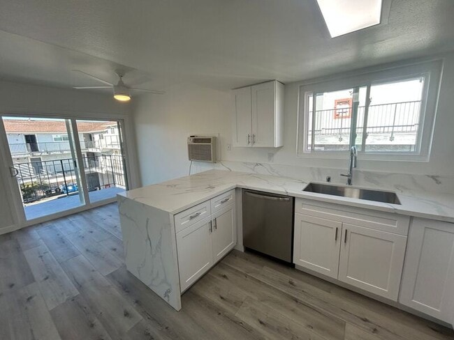 Building Photo - 10237 Tujunga Canyon Blvd