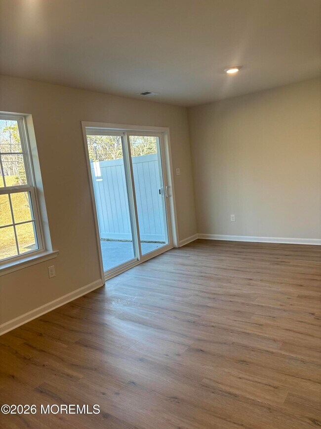 Building Photo - 17 Bay Breeze Dr