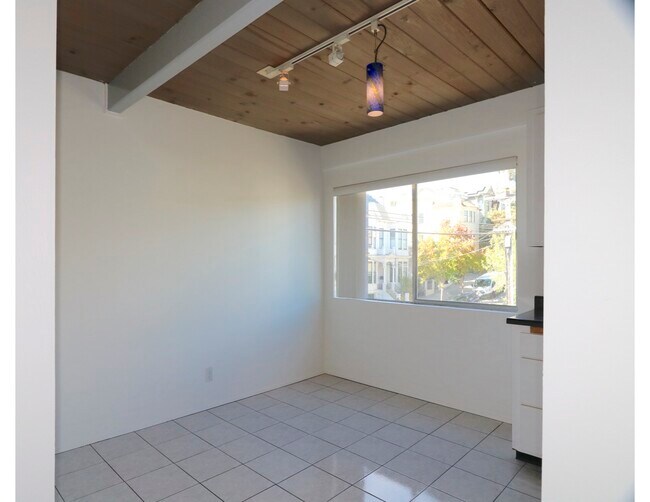 Foto del edificio - 3449 22nd St