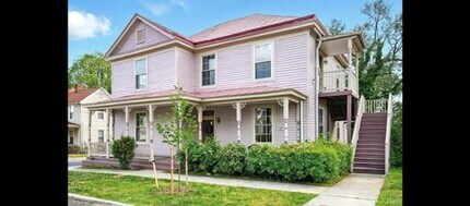 Building Photo - 1423 Pierce St