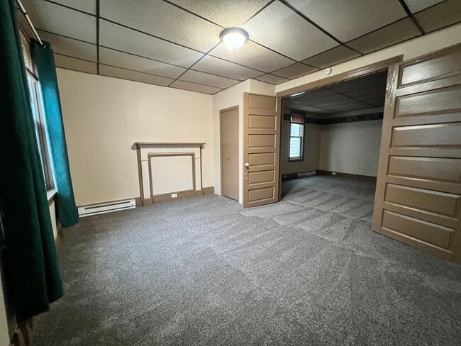 Building Photo - 343 W Penn St