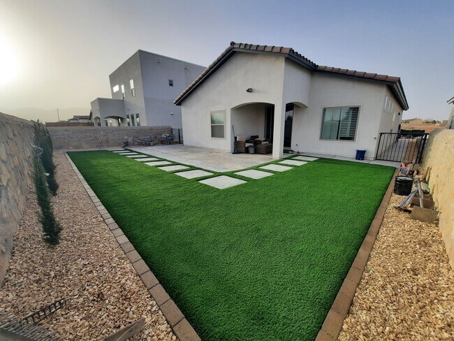 Foto del edificio - 5924 Dalhart Dr