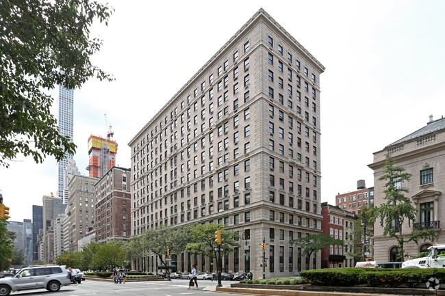 Foto del edificio - 580 Park Ave