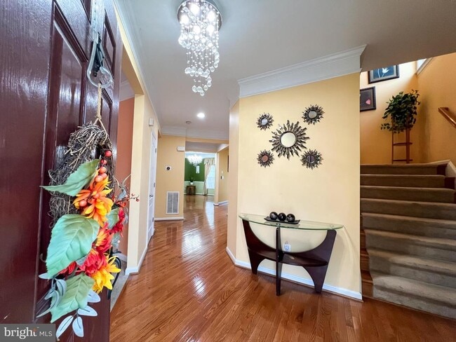 Building Photo - 25008 Owl Creek Dr