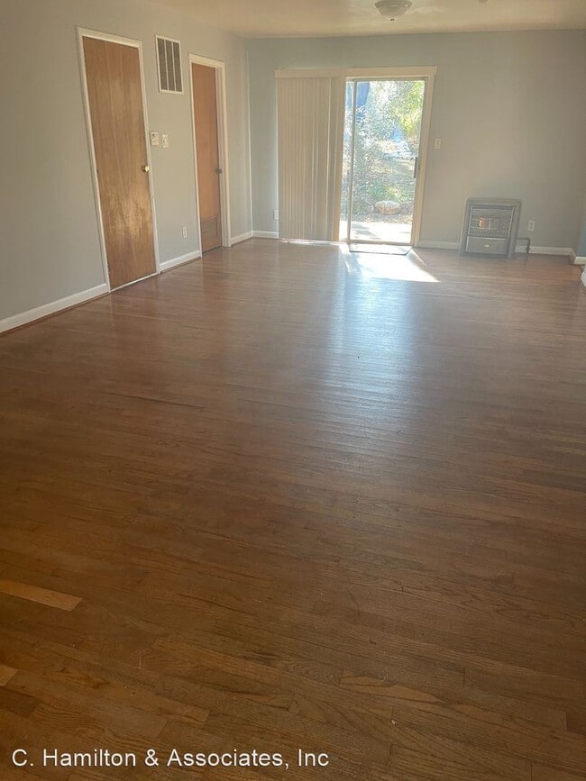 Building Photo - 3 br, 1.5 bath House - 1036 College Statio...