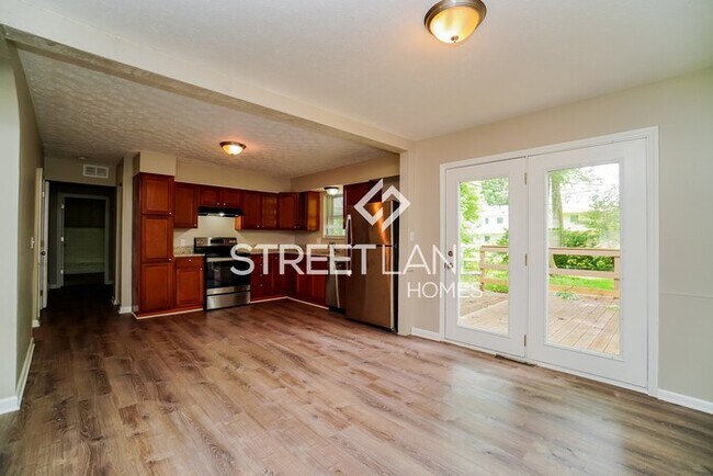 Foto del edificio - REDUCED! - Spacious 4 bedroom home in Colu...