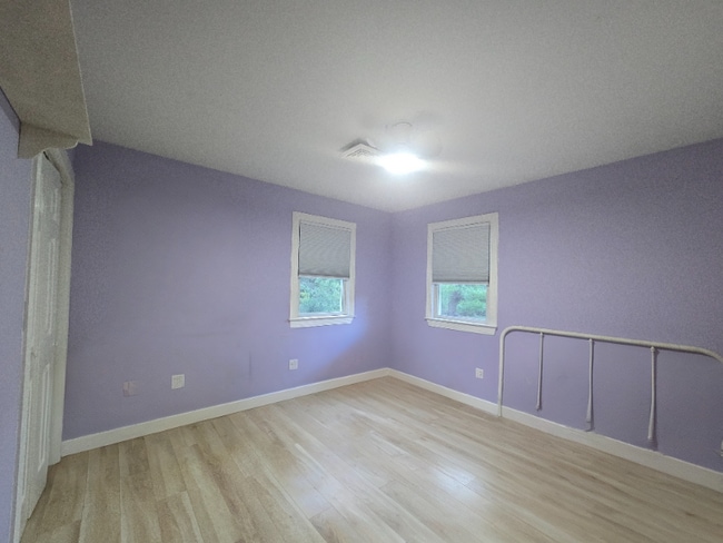 Building Photo - 806 Bennett Rd