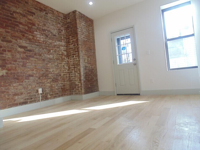 Foto del edificio - 2806 Farragut Road