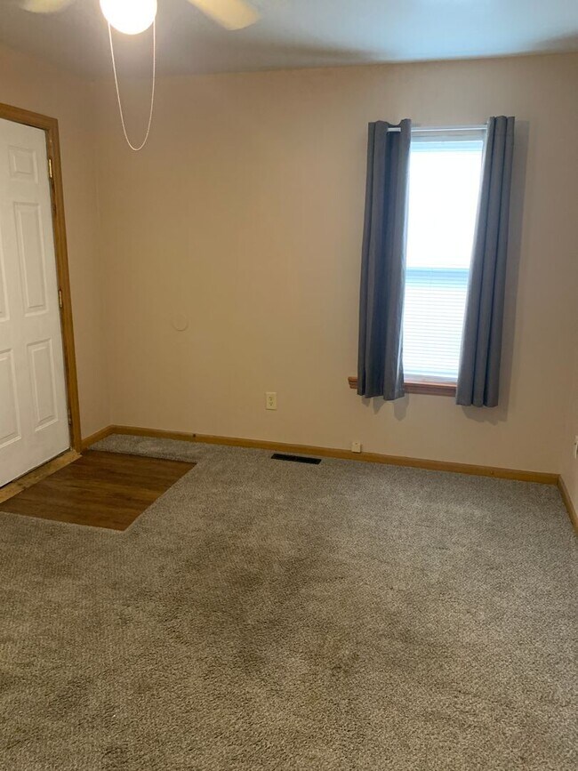 Foto del edificio - 3 bedroom, 2 bath house