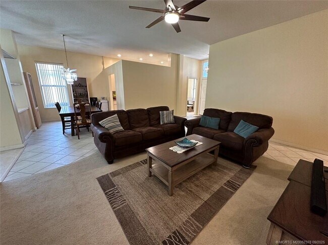 Foto del edificio - 7461 SE Autumn Ln