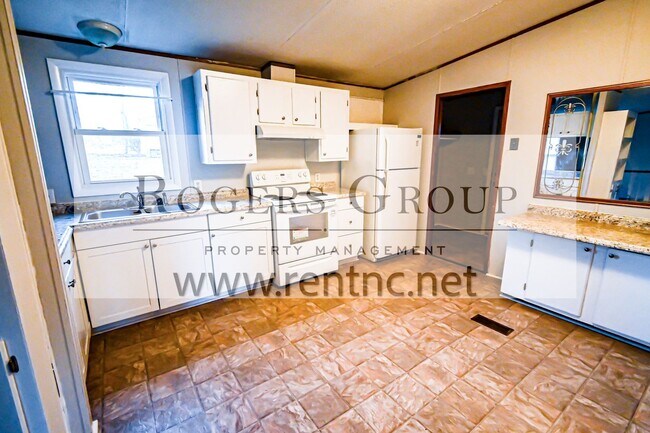 Foto del edificio - 104 Big Buck Rd