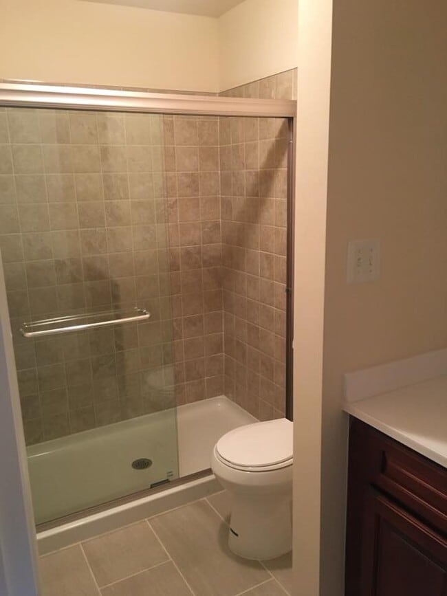 Foto del edificio - 23 Sandra Rd