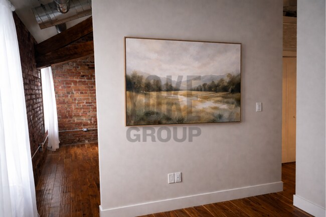 Photo du bâtiment - 85 King St E