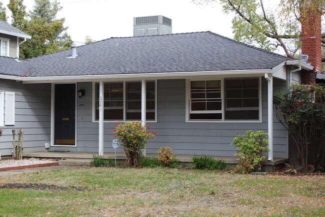 Building Photo - 5341 Moddison Ave