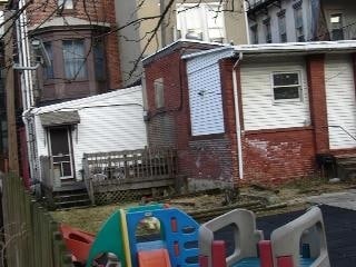 Rear View Photo - 336 N 5th St