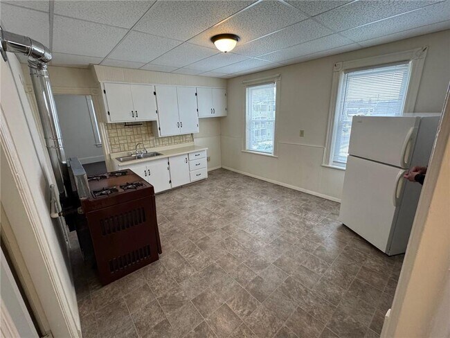 Foto del edificio - 115 Sweet Ave