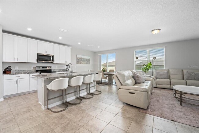 Foto del edificio - 3053 Cassidy Ln