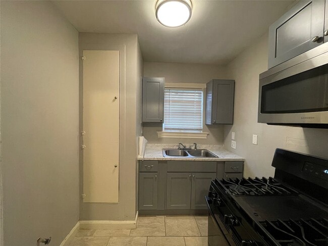 Foto del edificio - 4221 Lamar St