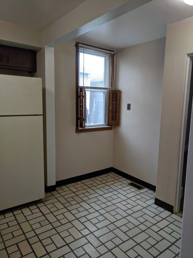 Building Photo - 531 Duquesne Ave
