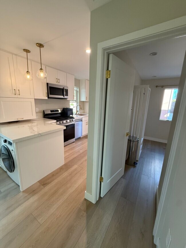 Foto del edificio - 8507 Croydon Ave