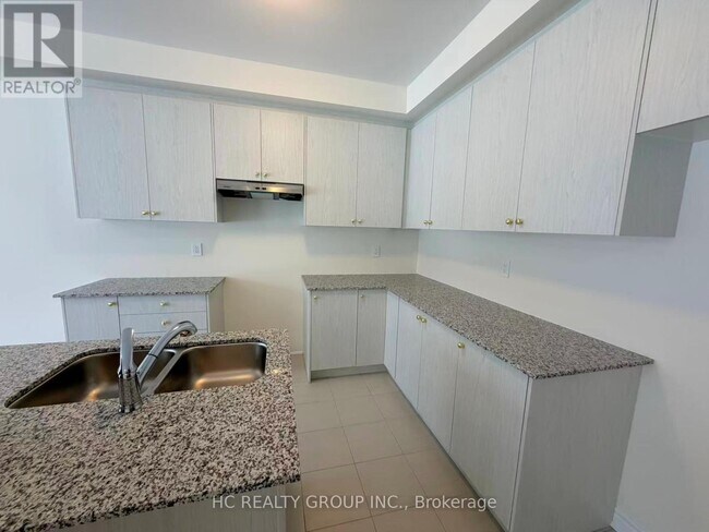 Photo du bâtiment - 693 Ribstone Ct