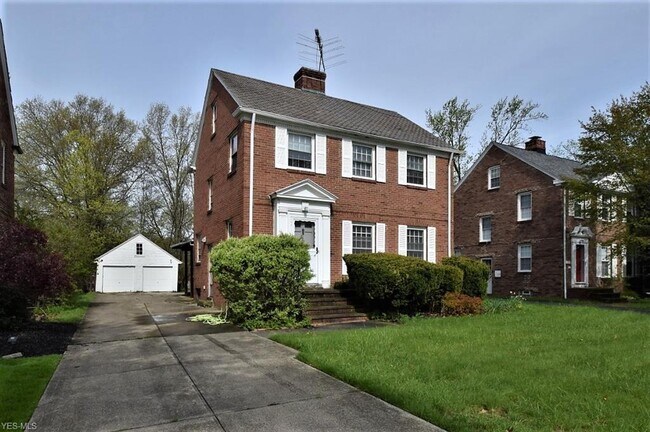 Building Photo - 2372 Ashurst Rd