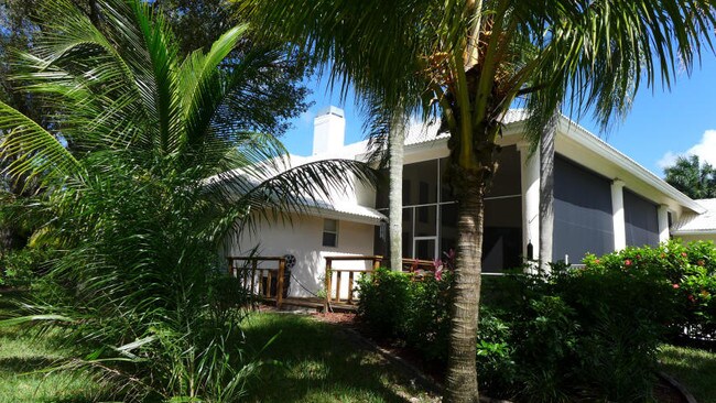 Foto del edificio - 7710 Newport Ln