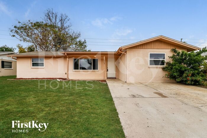 Foto principal - 7505 Judith Crescent