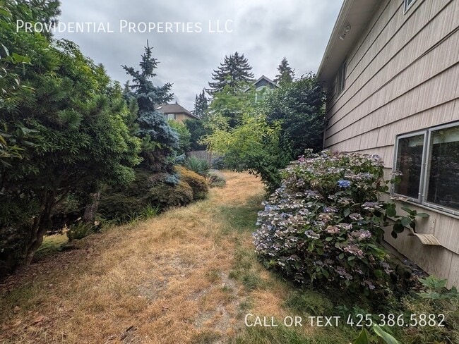 Photo - 714 100th Ave SE- House